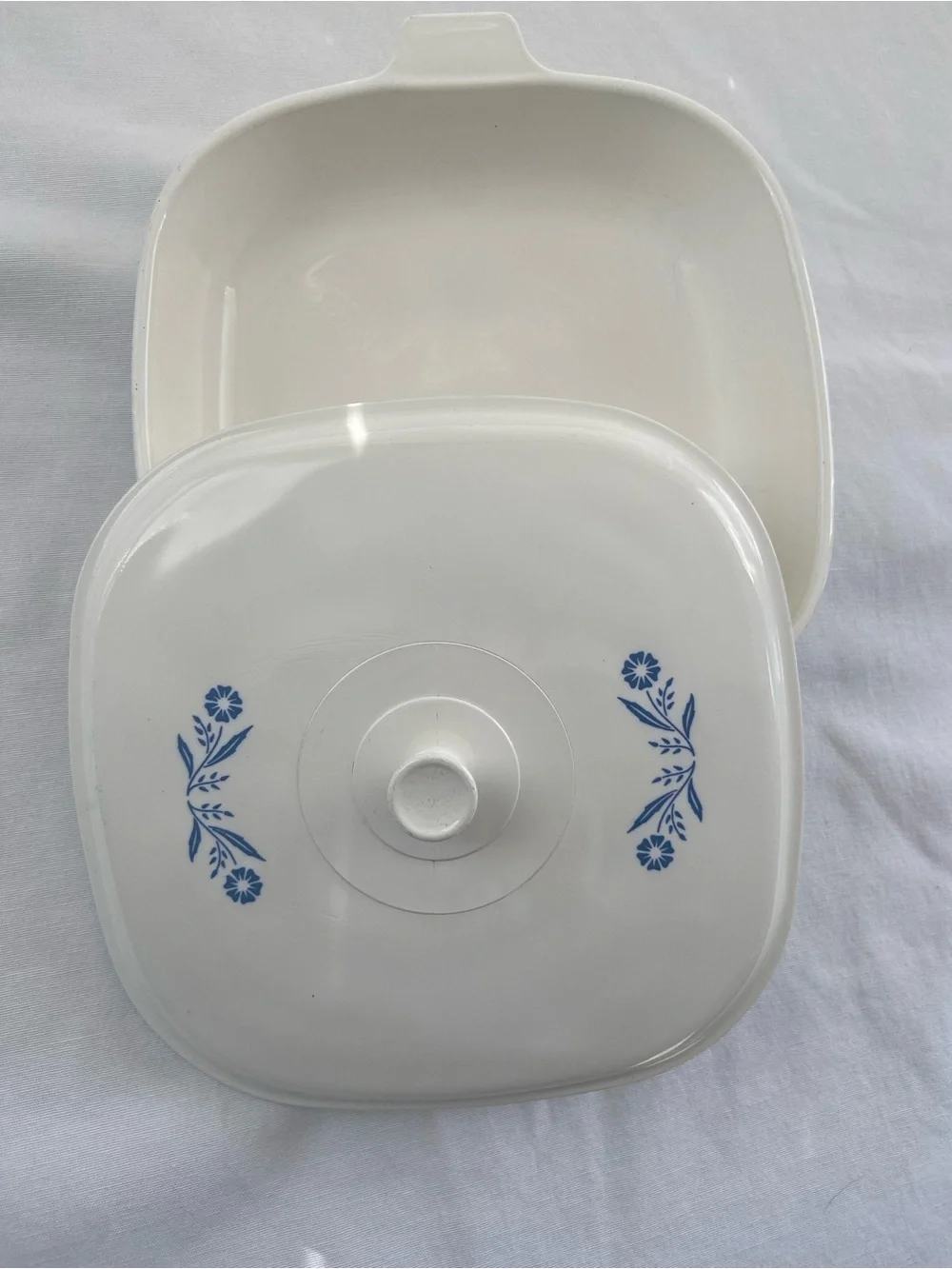 Corning Pyroceram Blue Cornflower 10” Sq.Casserole with Lid Vintage made in USA